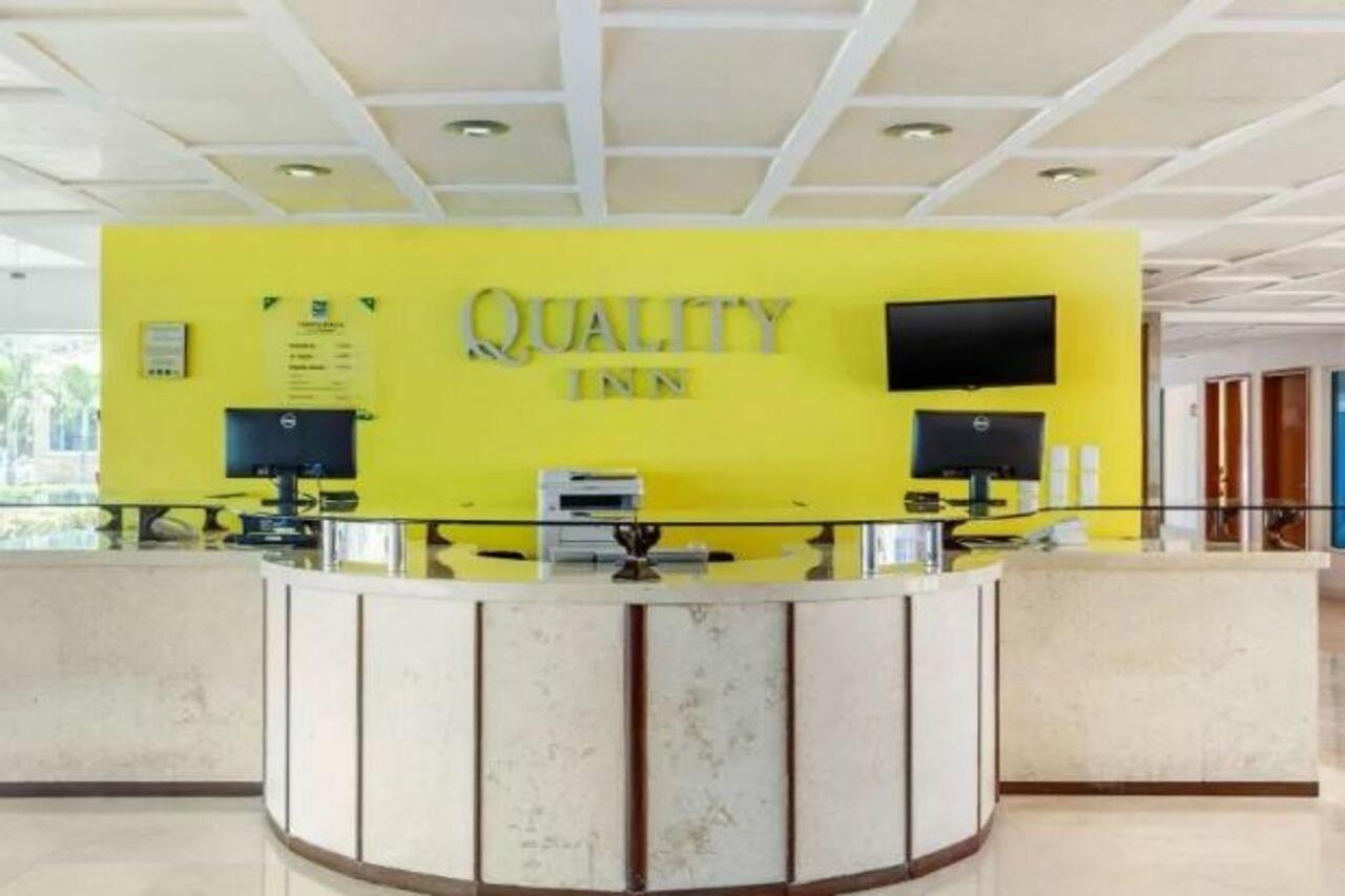 Quality Inn Mazatlán Εξωτερικό φωτογραφία