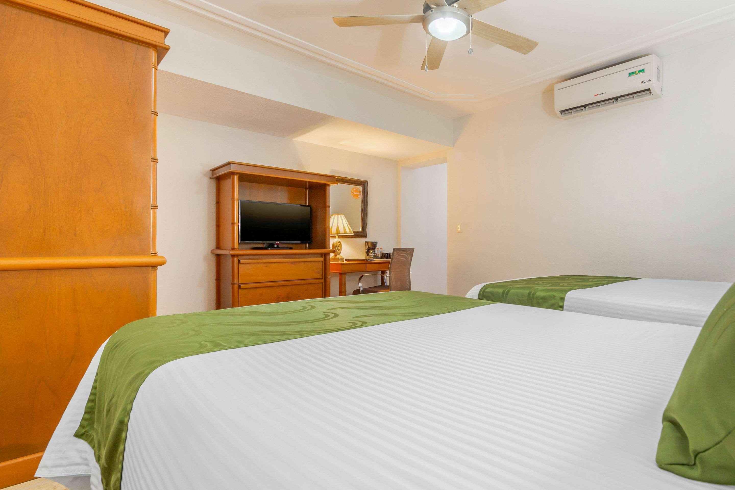 Quality Inn Mazatlán Εξωτερικό φωτογραφία