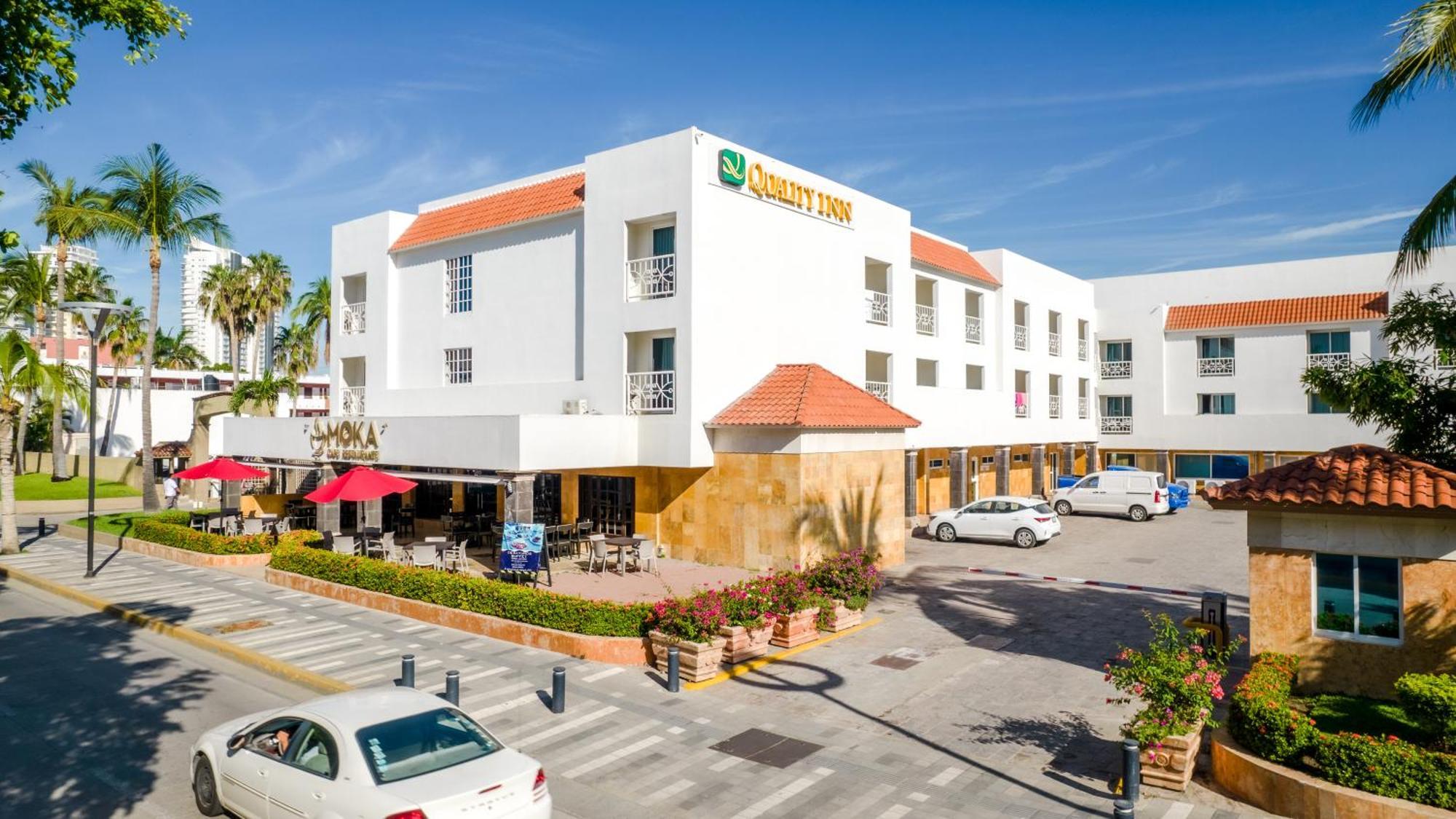 Quality Inn Mazatlán Εξωτερικό φωτογραφία