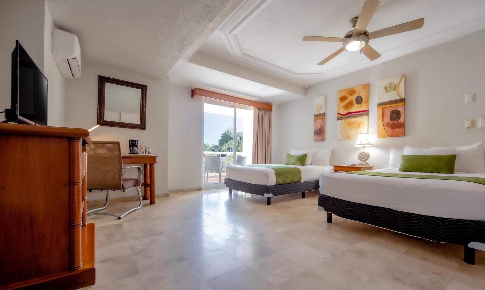 Quality Inn Mazatlán Εξωτερικό φωτογραφία