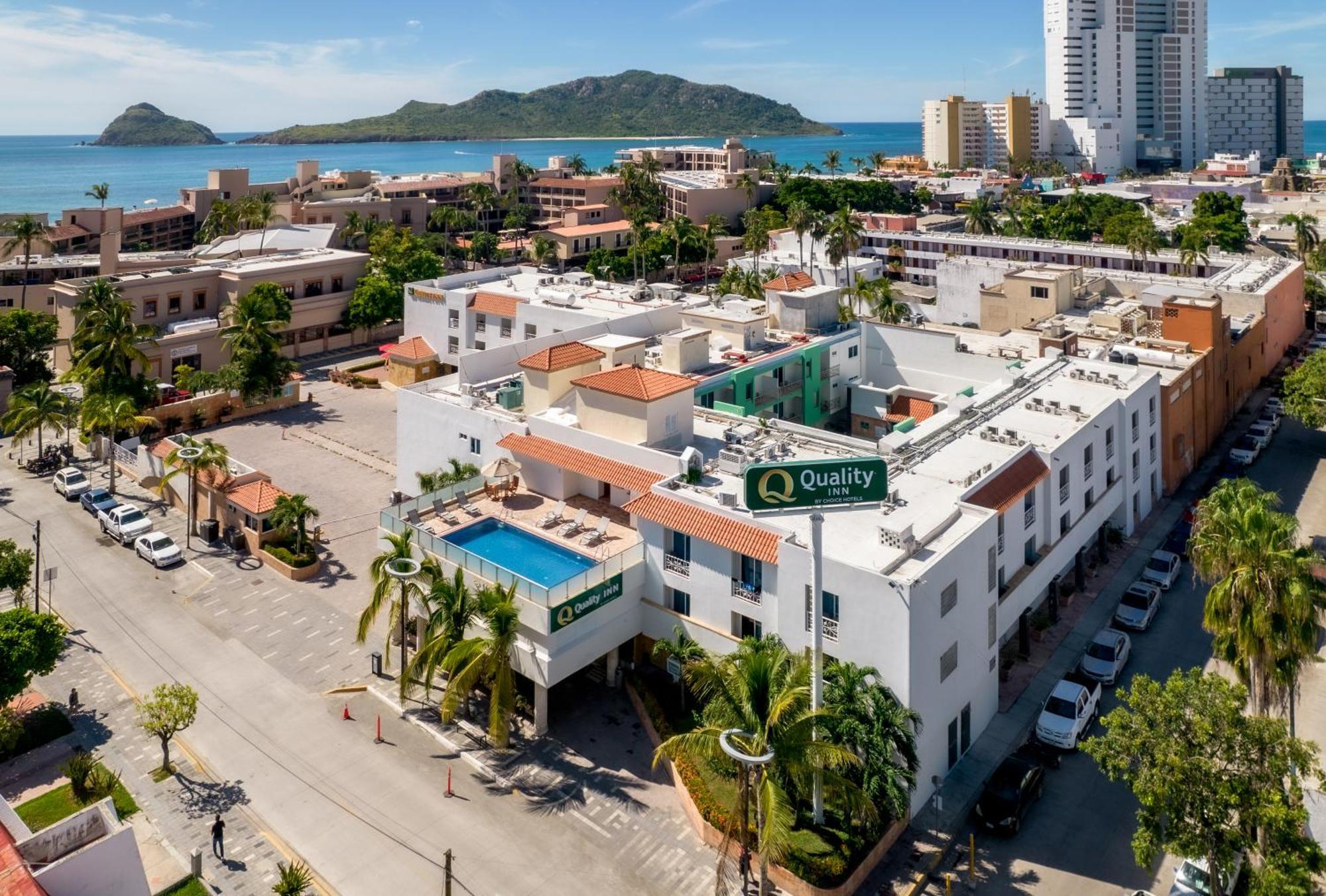 Quality Inn Mazatlán Εξωτερικό φωτογραφία